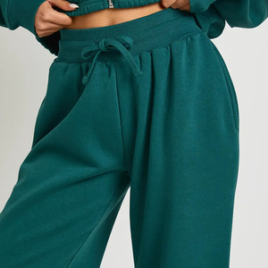 Nuevo Conjunto Deportivo Corto Verde con Logotipo Personalizado, Conjuntos Deportivos Completos para Mujer, Transpirables, para Exteriores, Estilo Urbano, Traje Deportivo para Mujer - Product Image 4