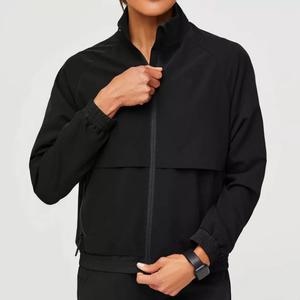 Veste de gommage médical confortable pour une utilisation professionnelle toute la journée dans les cliniques hospitalières et les établissements de santé - Product Image 4