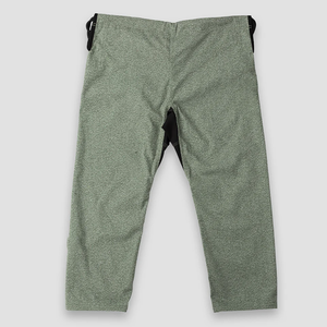 Kimono de Judo de la Mejor Calidad y Alto Rendimiento en Color Verde, Material de Poliéster/Algodón de Secado Rápido - Product Image 5