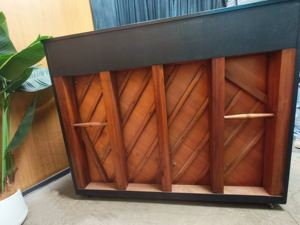 Piano Vertical Clásico Yamaha U1E, Importado de Japón, Artesanía Superior, Alta Calidad, Acabado Negro, Rendimiento Fluido - Product Image 6