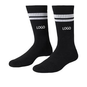 Chaussettes de sport unisexes en tricot à ressort avec logo personnalisé en gros - Chaussettes respirantes et écologiques pour le volleyball et l'entraînement - Product Image 5