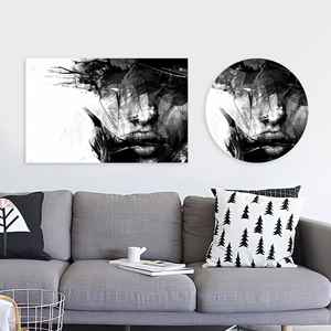 Impression sur toile Femme Abstraite : Art mural élégant noir et blanc, ART SUR VERRE TÉMPERÉ - Product Image 1