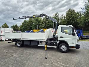 Camion FUSO 9C18 Canter avec plateau en aluminium de 5,2 m, grue, moteur diesel, transmission automatique 4x2, Euro 6, capacité de charge de 1 à 10 tonnes, direction à gauche, neuf - Product Image 4