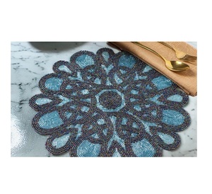 Nouveau style : Set de table brodé vintage fait main, écologique, durable, perlé, taille personnalisée, prix de gros pour usage domestique et hôtelier - Product Image 1