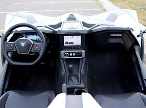 Motocicleta de 3 Ruedas Polariss Slingshots SL/R/SLR (AutoDrive) 2025/2026, 200-400CC, 40-60km/h, 3 Años de Garantía, Portátil, Homologada - Product Image 5