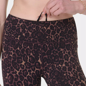Leggings de Yoga Unisex de Cintura Alta, Compresión Alta, Transpirables, Antibacterianos, Sin Costuras, 180g, Estampado Personalizado, Largos, Deportivos - Product Image 2