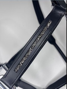 สายจูงม้าหนัง Adeefa Enterprise สีดำประกายคริสตัล พร้อมอุปกรณ์ตกแต่งแบบสแตนเลส สำหรับม้า - Product Image 5