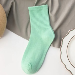 Calcetines tobilleros de algodón 100% para mujer, calcetines cortos de Color sólido a la moda con logotipo en el cuerpo, calcetines transpirables y felices para niñas - Product Image 4