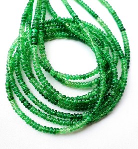 Cuentas de rondelle lisas de tsavorita natural de primera calidad con color verde vibrante, ideales para creaciones de joyería de alta gama y diseños personalizados - Product Image 1