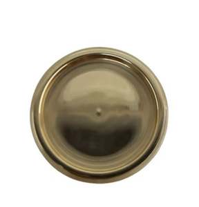 Portavelas decorativo para el hogar de hierro y madera, color verde oscuro con acabado de latón para decoración del hogar - Product Image 6