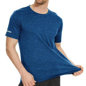T-shirt de sport pour hommes en polyester de haute qualité, uni ou imprimé, idéal pour la gym et l'entraînement musculaire - Product Image 1