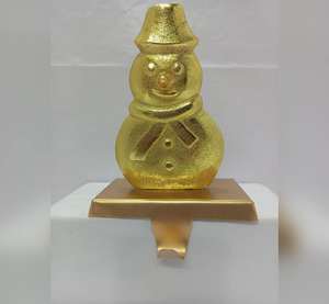 Décoration de table de Noël élégante en aluminium doré pour l'affichage de cadeaux de vacances, écologique à prix avantageux - Product Image 4