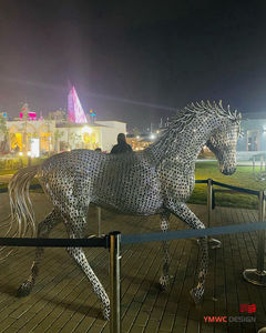 Artesanía nórdica de fibra de vidrio, estatua de caballo, adornos de lujo para el hogar, oficina, decoraciones navideñas, vida de lujo ligera - Product Image 6