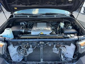 2010 TO-Yo-TA tund-RA Grade 4WD 5.7L คู่ Cab - Product Image 4