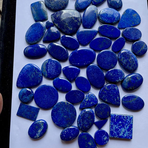 Vente en gros lot de cabochons polis en lapis lazuli de formes variées, tailles au poids, fabrication de bijoux en vrac Gemmin - Product Image 1