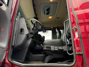 Neuf/OCCASION SCA NIA R580 LB 8X2 DIESEL 16.0L COULEUR ROUGE Transmission automatique Norme d'émission Euro 6 427KW - 581HP - Product Image 3