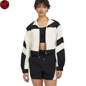 Vente en gros Ensemble coupe-vent et survêtement court zippé en nylon unisexe avec logo personnalisé respirant pour la saison d'automne pour femmes et hommes - Product Image 1