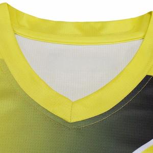 Desgaste de fútbol de poliéster ligero de alta calidad Adultos Más vendidos Nueva llegada Diseño transpirable Logotipo personalizado Conjunto deportivo de fútbol - Product Image 3