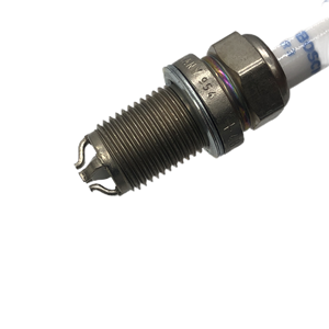 Bougie d'allumage BOSCH Platinum Plus 4 0242236562 modèle FGR7DQP + pour BMW OEM remplacement nouvel état - Product Image 4