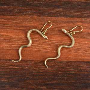 Pendientes de Serpiente de Último Diseño, Joyería Gótica de Latón, Acabado Antiguo, Estilo Boho, Venta al por Mayor/OEM/ODM - Product Image 2