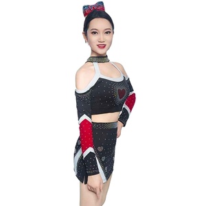 Uniforme de Animadoras de Alta Calidad con Mezcla de Spandex Transpirable y Detalles de Diamantes de Primera Calidad - Product Image 3