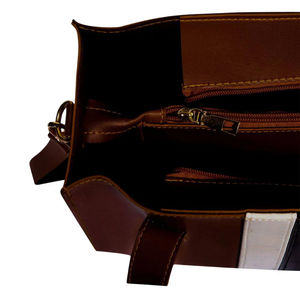 Sac à main pour femme en cuir véritable durable de qualité supérieure Sac à bandoulière spacieux avec design de portefeuille élégant - Product Image 3