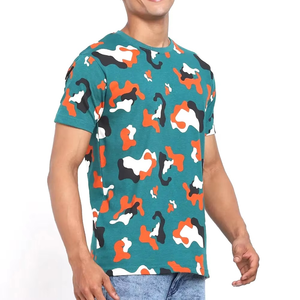 เสื้อยืดคอกลมแขนสั้นลายพรางสำหรับผู้ชาย ทรงปกติ สไตล์ลำลอง ผ้าถัก สีเขียว ส้ม ดำ ขาว - Product Image 2