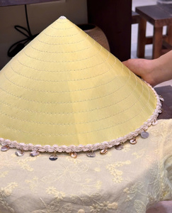 Sombrero en feuille de palmier naturel du Vietnam, fabriqué à partir de fibres végétales, rayé, décontracté, pour la décoration et l'affichage de tenues culturelles - Product Image 6