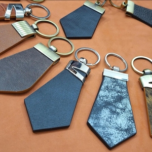 พวงกุญแจหนังวัวควายพิมพ์โลโก้ตามสั่งผลิตจากโรงงาน - Product Image 3