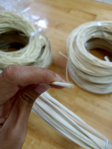 Meubles de matières premières chaudes pour décoration intérieure noyau de rotin jaune et noyau de rotin blanc prix bon marché - Product Image 6