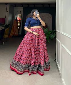 Impresionante Lehenga Choli para Bodas de mujeres: abrace la elegancia en su día especial: un favorito para las tiendas minoristas - Product Image 4