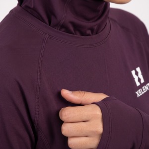 Top Deportivo Modesto de Manga Larga con Hijab Integrado, Poliéster y Spandex, Logotipo Personalizado, OEM, Venta al Por Mayor - Product Image 4