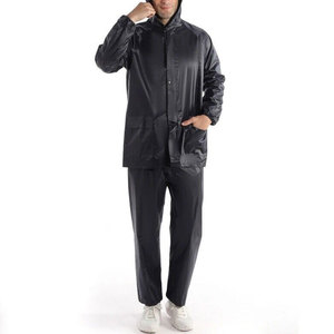 Chaquetas de lluvia impermeables a prueba de viento superventas personalizadas de fábrica gran oferta chaquetas de lluvia de diseño Premium de alta calidad para hombres - Product Image 4