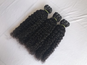 Exportación 100% Virgen India Máquina de un solo donante Trama doble 18 ''Paquetes rizados Extensión de cabello Cutícula alineada Proveedor indio - Product Image 5