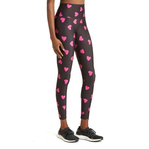 2023 pantalons de Yoga sans couture pour femmes nouveau Design coeur imprimé Legging d'entraînement de gymnastique avec fermeture à la taille élastique populaire pour le Fitness - Product Image 3