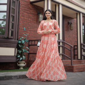 DERNIÈRE DESIGNER PURE CHANDERI AVEC ROBE D'IMPRESSION NUMÉRIQUE LOURDE - Product Image 1