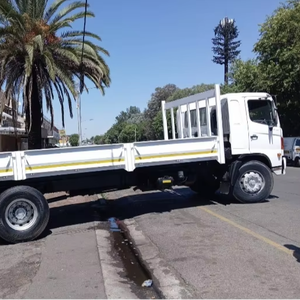 MEILLEURE OFFRE 2024 Camion plateau diesel 4x2 d'occasion robuste sans accident châssis long automatique - Product Image 1