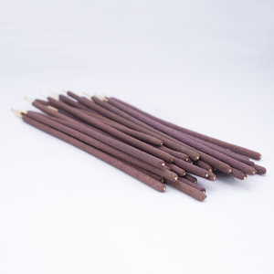 Incienso de Rosas 100% Natural, Sin Químicos, Madera Aromática, Ecológico y Orgánico, Hecho en Perú - Product Image 1