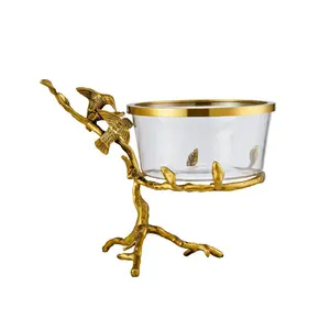 Support de bol en laiton avec branches design d'oiseau Support de bol de service de nourriture de couleur or de qualité supérieure pour la vente chaude