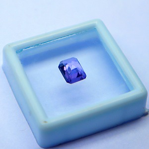 Espinela Azul Natural de Alta Calidad AAAAA, Corte Natural de 6x8 mm, Gema Suelta Pulida con Cambio de Color, 1.60 Quilates para Joyería - Product Image 6