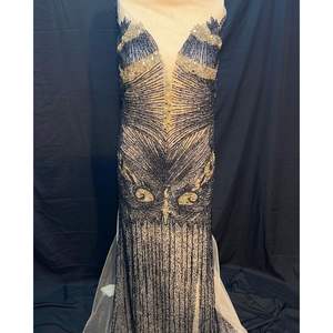 Nouvelle Collection de tissus en filet perlé lourd Broderie de luxe Panneau avant et arrière Robe de mariée indienne Tenue de soirée Ethnique prête à l'exportation - Product Image 4