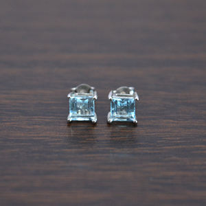 Haute Qualité 925 Bijoux En Argent Sterling Mignon Topaze Bleue Boucles D'oreilles Pour Les Femmes Bijoux - Product Image 1