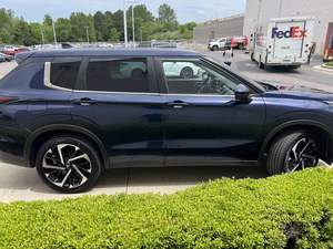 Mitsubishi Outlander SE 2023 a Precio Económico - Product Image 2