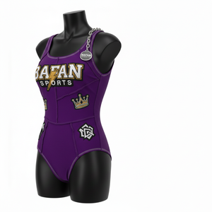 Traje de baño para mujer, 225 GSM, tela de poliéster y spandex de alta elasticidad, color morado oscuro, panel con logotipo bordado. - Product Image 1