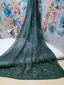 Traje de tendencia Nuevo Sari Premium de calidad pesada 60 gramos Georgette 3MM y 5MM Lentejuelas Trabajo con fabricante de blusas de Surat - Product Image 5