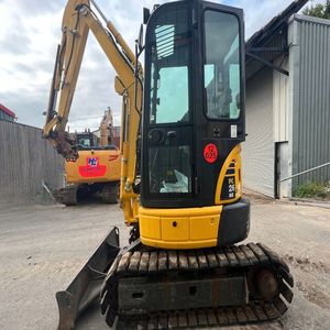 Miniexcavadora de 3 toneladas con motor central y componentes de motor Máquina embolsadora de excavadora pequeña de granja usada para construcción - Product Image 2