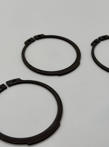 Anneau de retenue interne robuste 5580011222 pour l'étanchéité des alvéoles et la rétention des roulements dans les équipements minières souterrains et les unités industrielles - Product Image 2