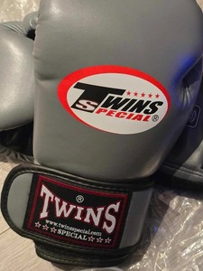 Vente flash, gants de boxe professionnels de qualité supérieure, gants de kick-boxing, antidérapants, imperméables, évacuant l'humidité pour la fermeture - Product Image 6