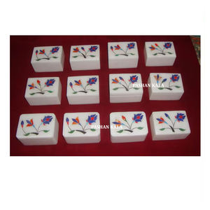 Cajas de joyería con incrustaciones de diseño floral hermoso de mármol blanco hecho a mano de forma rectangular utilizado para la decoración del hogar y multiusos - Product Image 1