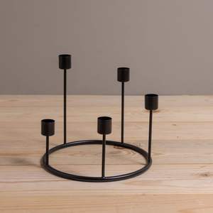 Décoration de maison texte noir mat enduit de poudre 3 bras bougeoir et support candélabre en fer fait à la main personnalisé - Product Image 6